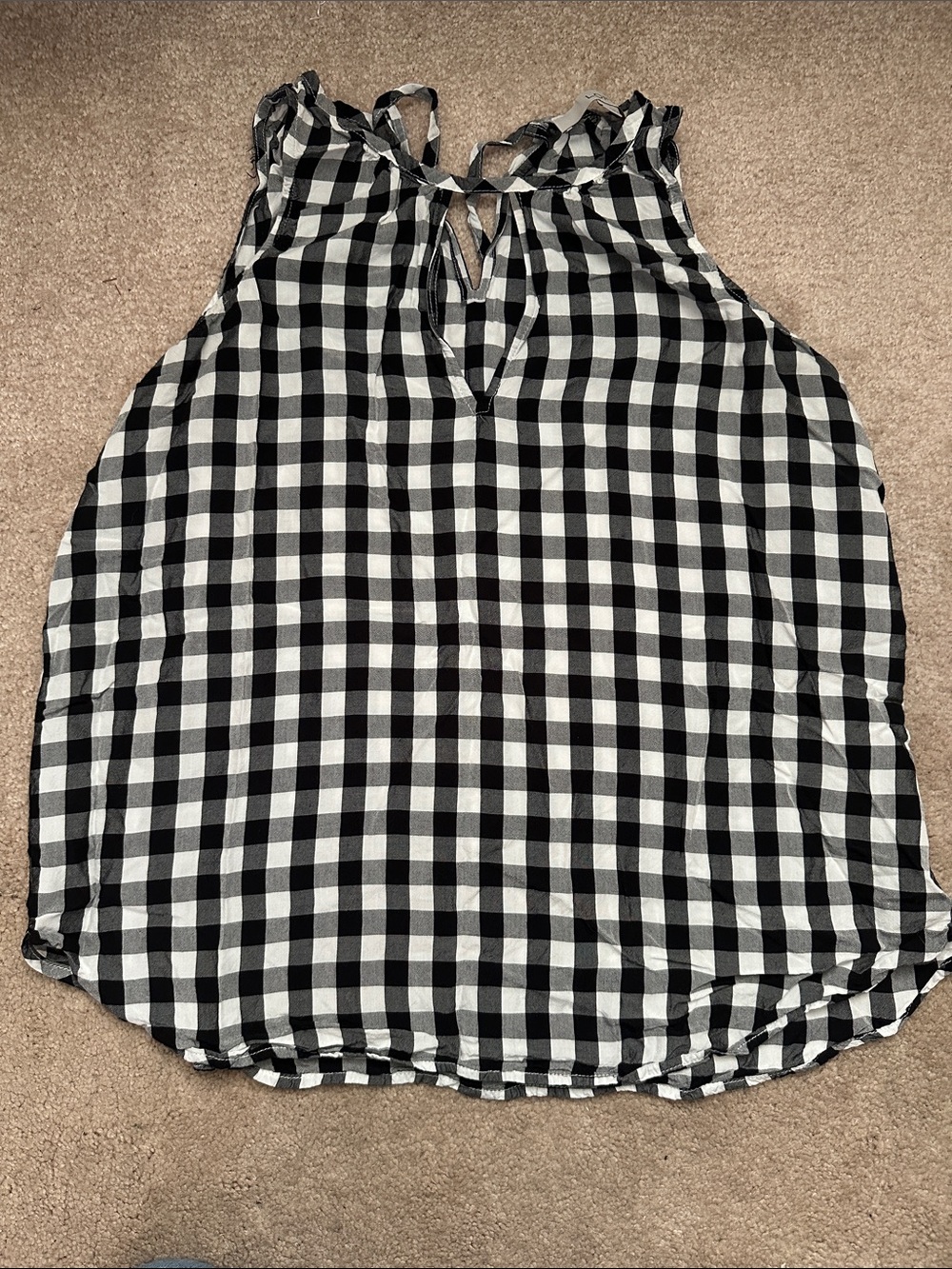 LOFT Black and White Gingham Sleeveless Blouse